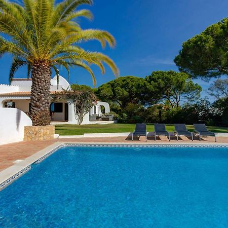 Villa Barlavento - Stunning 4-Bedroom Villa With Tennis Court カルヴォエイロ エクステリア 写真