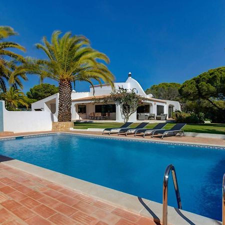 Villa Barlavento - Stunning 4-Bedroom Villa With Tennis Court カルヴォエイロ エクステリア 写真