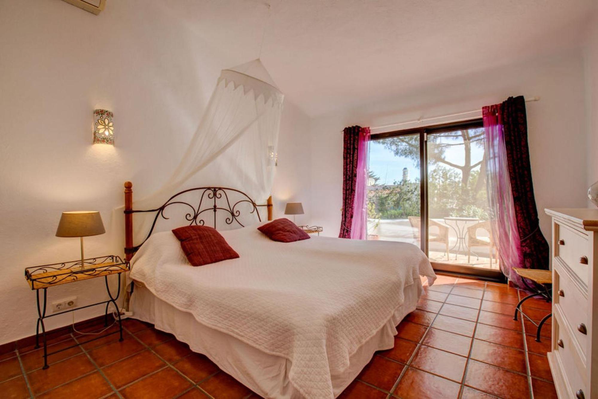 Villa Barlavento - Stunning 4-Bedroom Villa With Tennis Court カルヴォエイロ エクステリア 写真