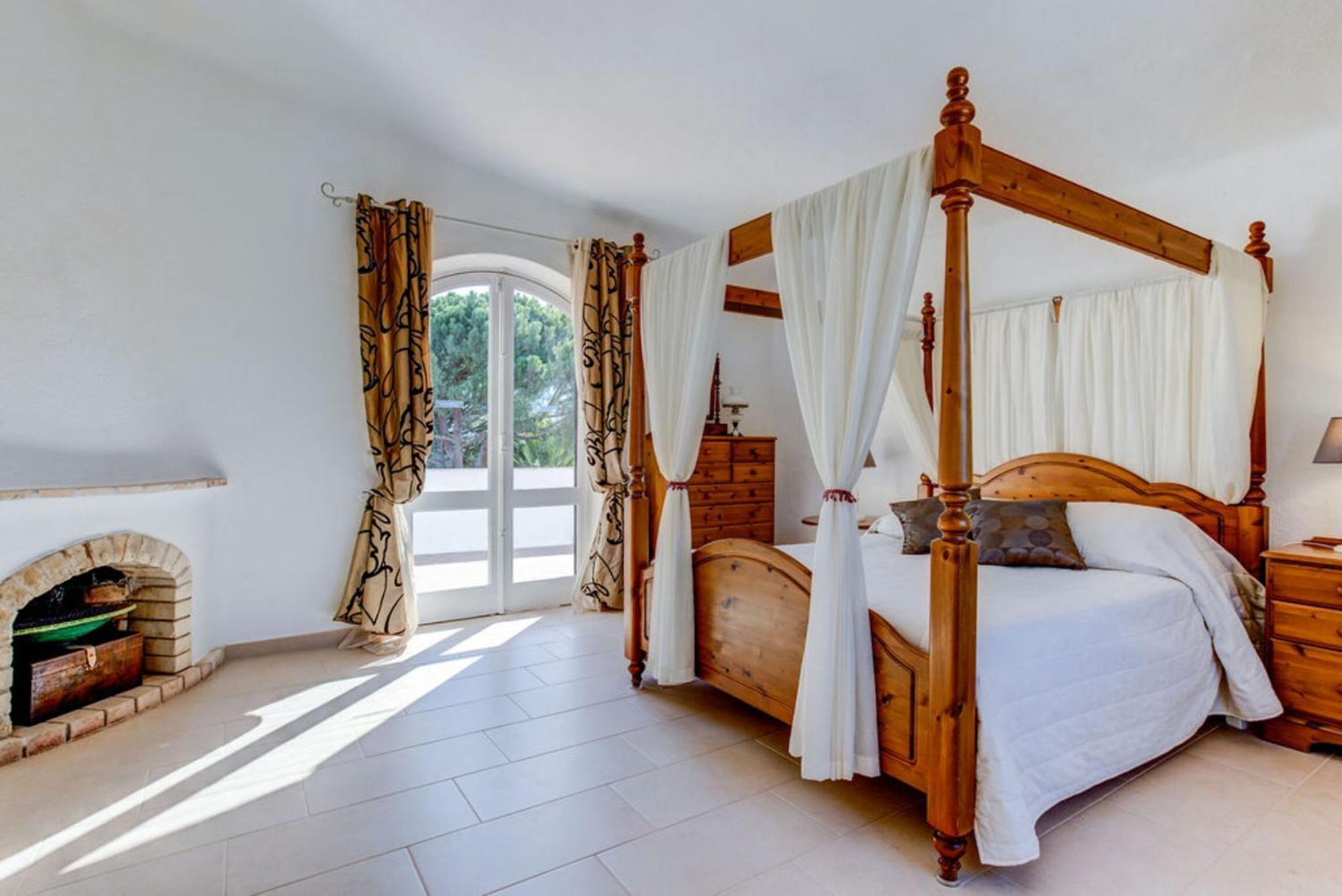Villa Barlavento - Stunning 4-Bedroom Villa With Tennis Court カルヴォエイロ エクステリア 写真