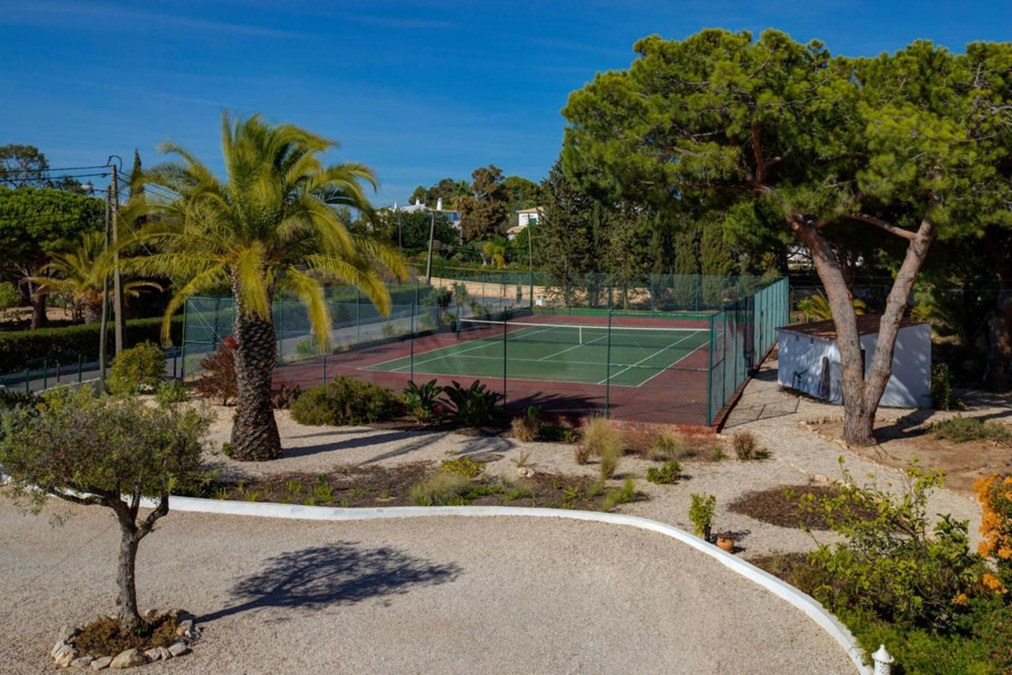Villa Barlavento - Stunning 4-Bedroom Villa With Tennis Court カルヴォエイロ エクステリア 写真