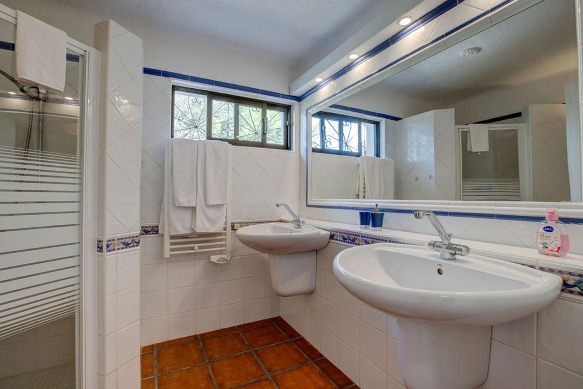 Villa Barlavento - Stunning 4-Bedroom Villa With Tennis Court カルヴォエイロ エクステリア 写真