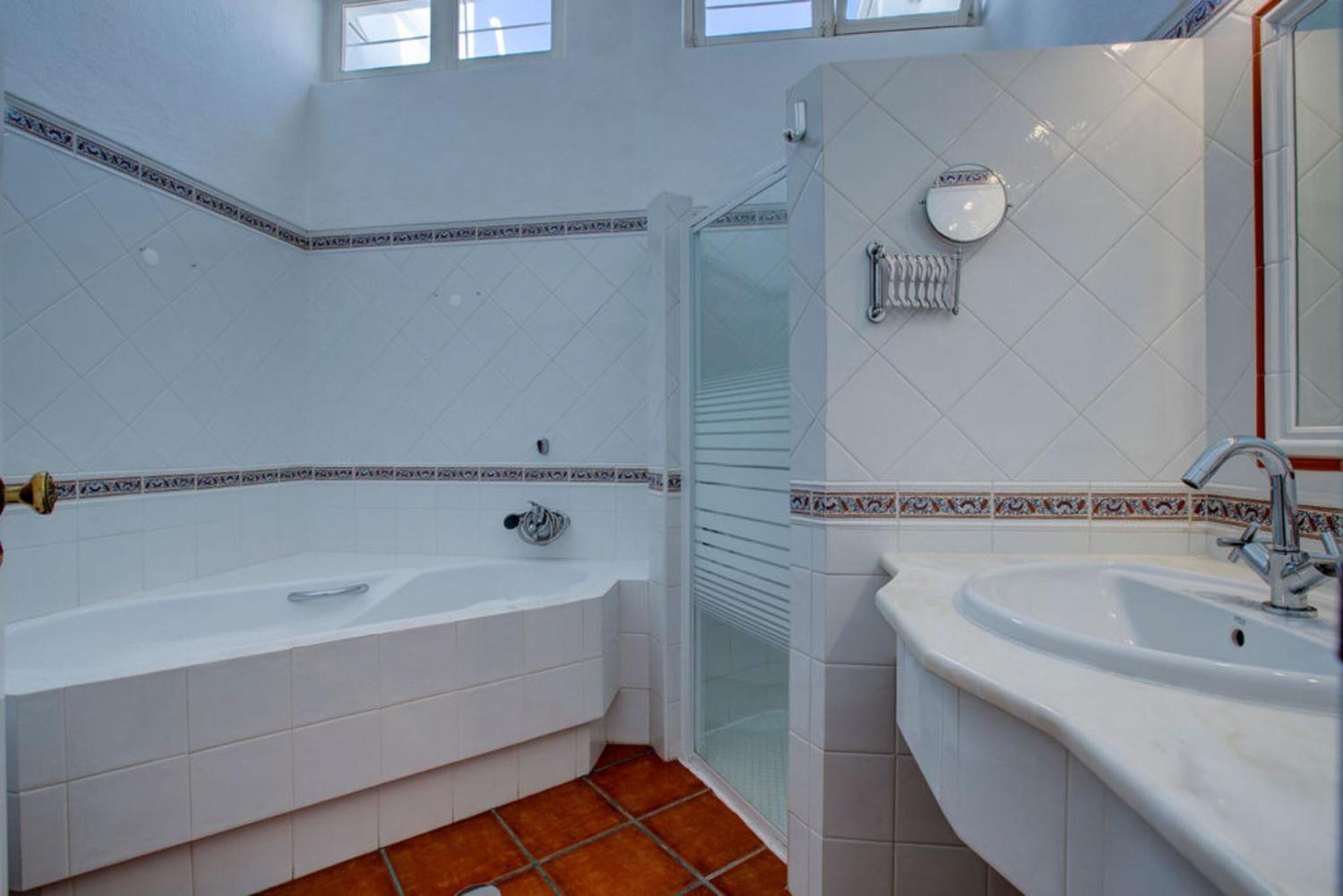 Villa Barlavento - Stunning 4-Bedroom Villa With Tennis Court カルヴォエイロ エクステリア 写真